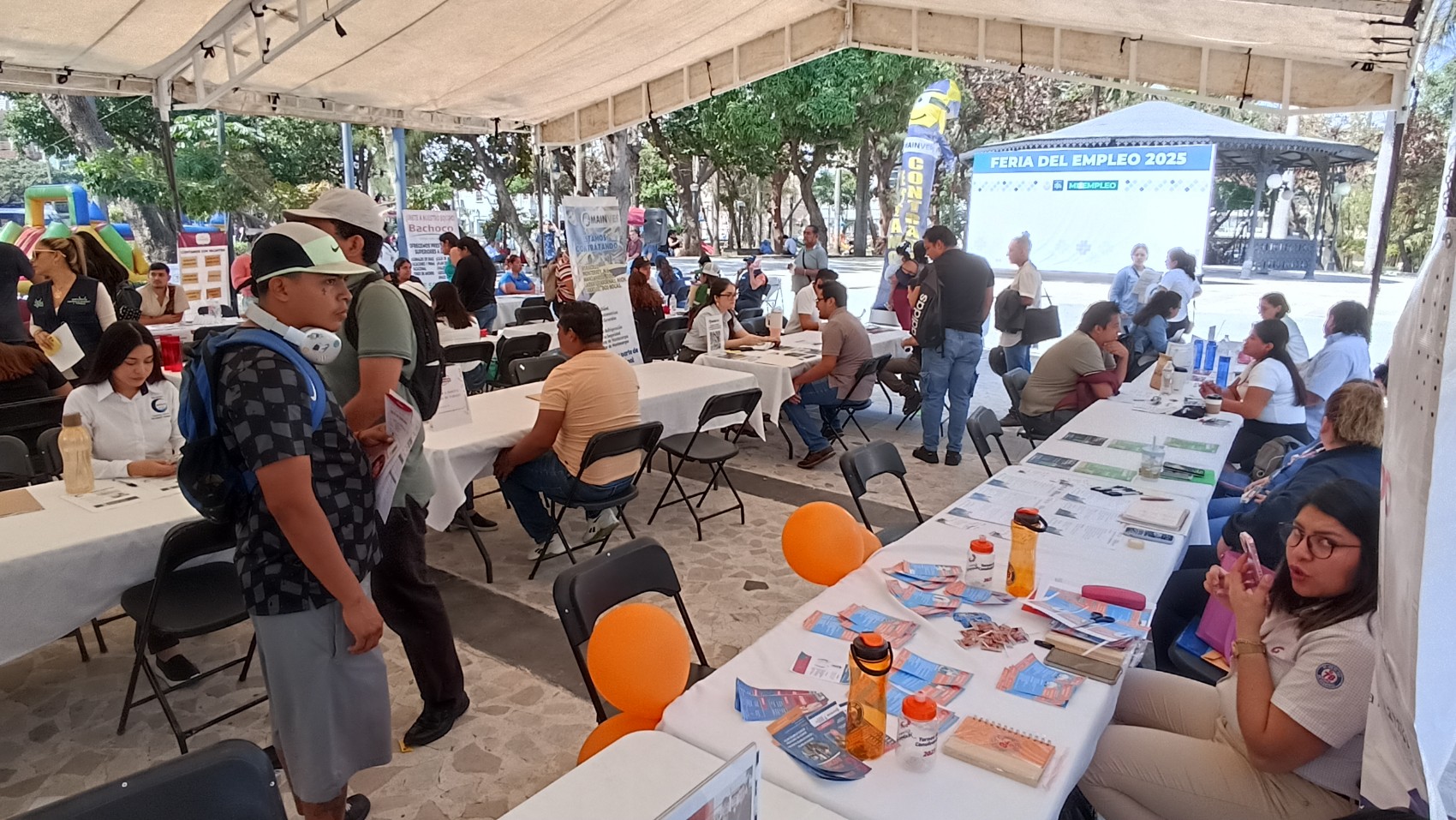 Analizan crear programa para dar empleo a veracruzanos repatriados de Estados Unidos
