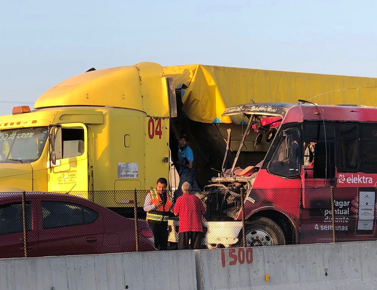 Despierta del coma Jennifer, tras accidente de camión en la Veracruz-Cardel