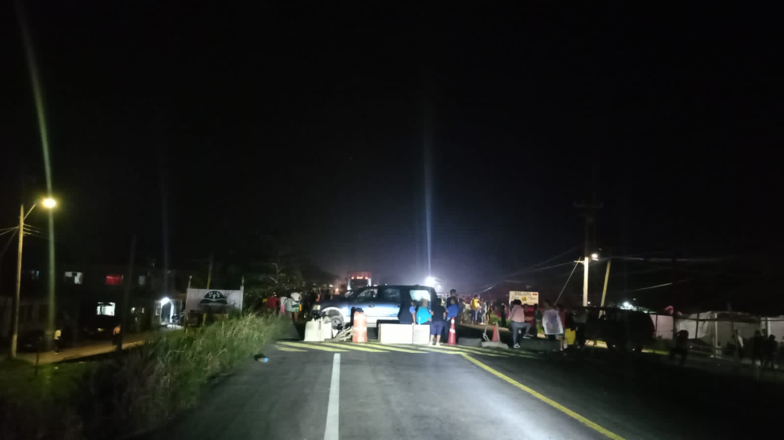 Karla salió a comprar tortillas y ya no regresó, vecinos de Tecolutla exigen su aparición con vida