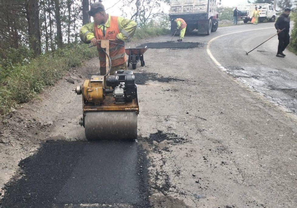 SICT atiende 39 mil 200 baches en tramos carreteros de Veracruz