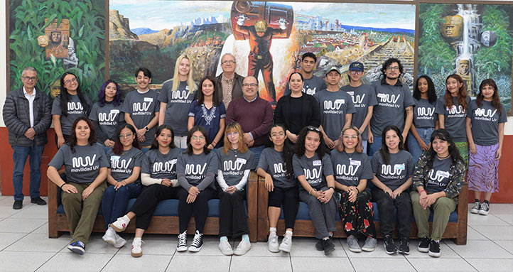 UV recibió a 20 estudiantes del país y el extranjero en la región Xalapa