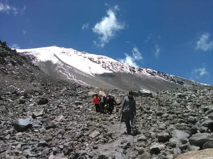 Nevadas en el Pico de Orizaba incrementan turismo y riesgos de accidentes