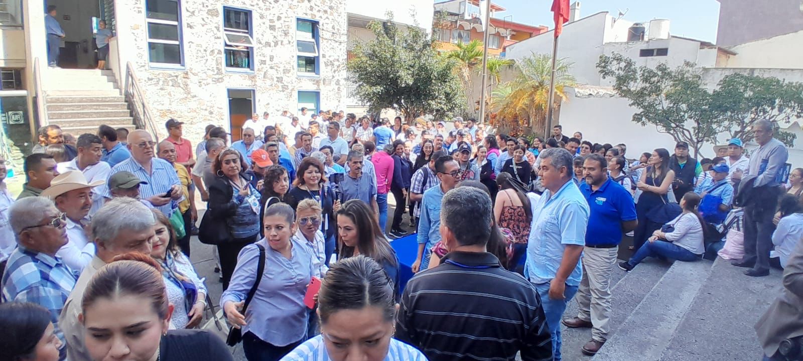 Diputados, ex alcaldes y empresarios se inscriben a rito de batucada como precandidatos del PAN