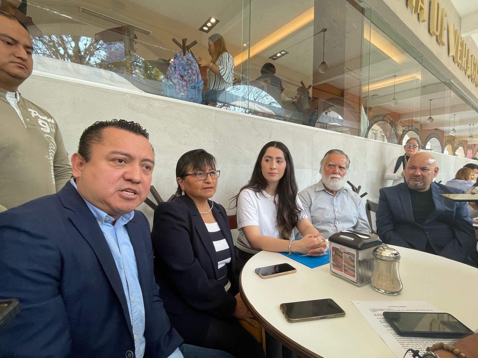 Los Velasco Hernández gobiernan Tlacolulan desde 2000 y planean continuar ahora desde el PAN