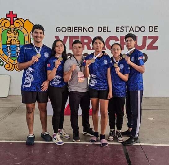 Clasifican ocho deportistas de Coatzacoalcos al macrorregional de Taekwondo de los juegos CONADE 2025