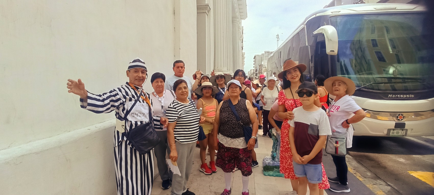 Piden regular a guías de turistas locales y guías piratas en Veracruz