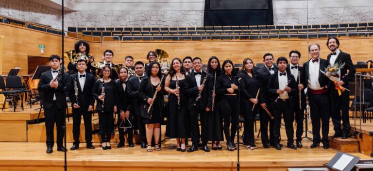 Alumnos de Facultad de Música participaron con la OSX