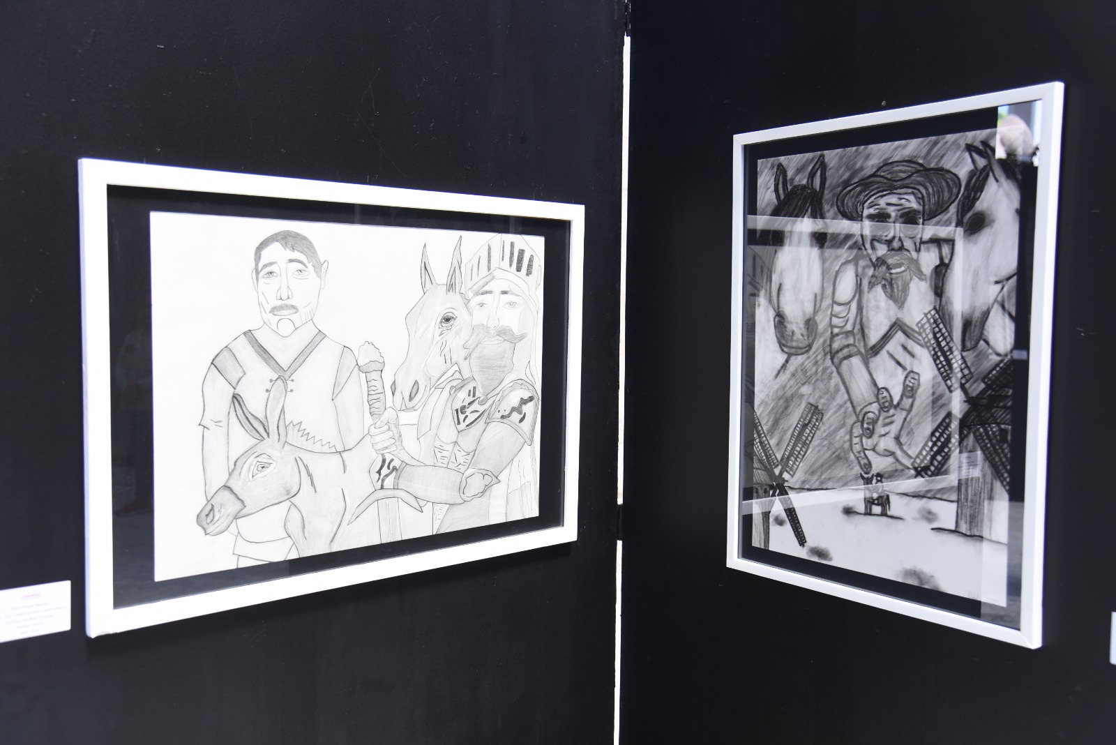Estudiantes del Cobaev 35 presentan exposición de dibujo en el Congreso del Estado