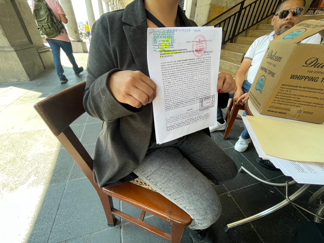 Empleada de Segob gana demanda y exige pago de 352 mil pesos