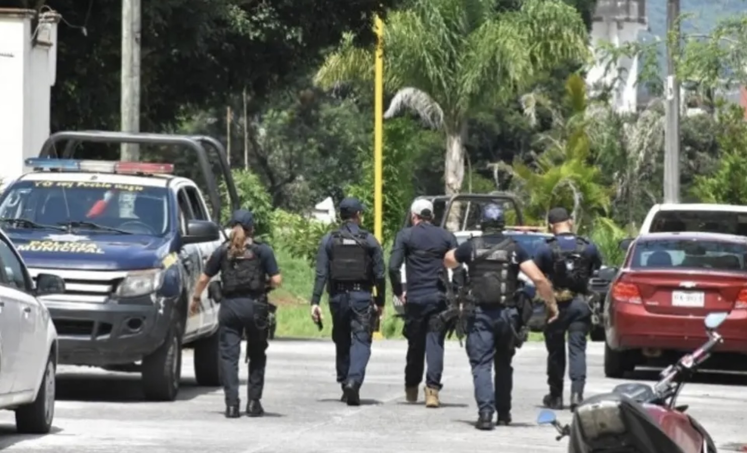 Reportan varios cateos en colonias de Veracruz este jueves