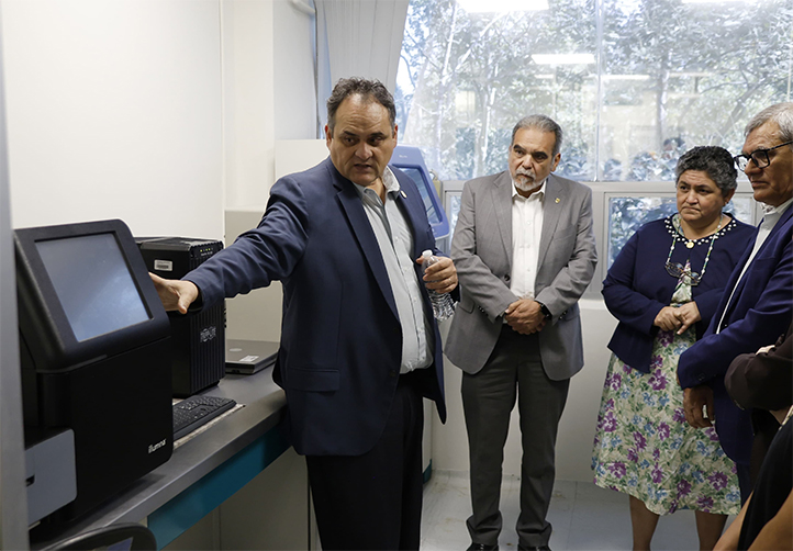 UV, primera universidad pública del sur-sureste con Unidad de Secuenciación Genómica