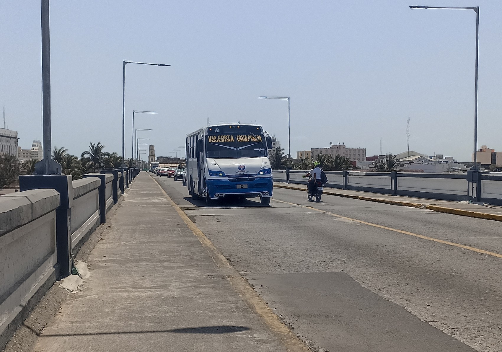 Comisión del gobierno de Veracruz viajará a China a supervisar fabricación de 102 camiones híbridos