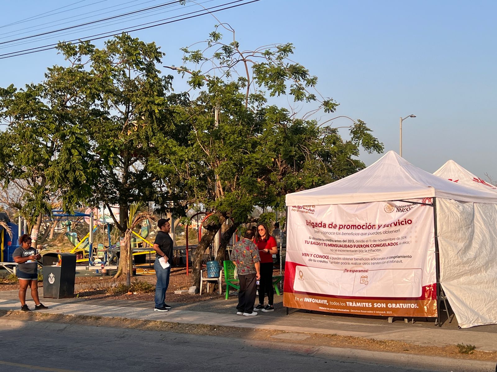 Infonavit convoca a brigada de promoción y servicio en el parque Los Volcanes de Veracruz puerto