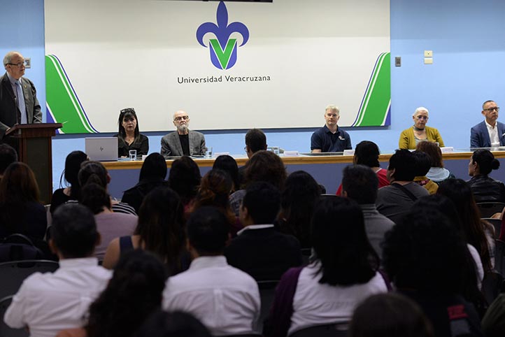 UV realiza encuentro internacional para docentes en lenguas extranjeras