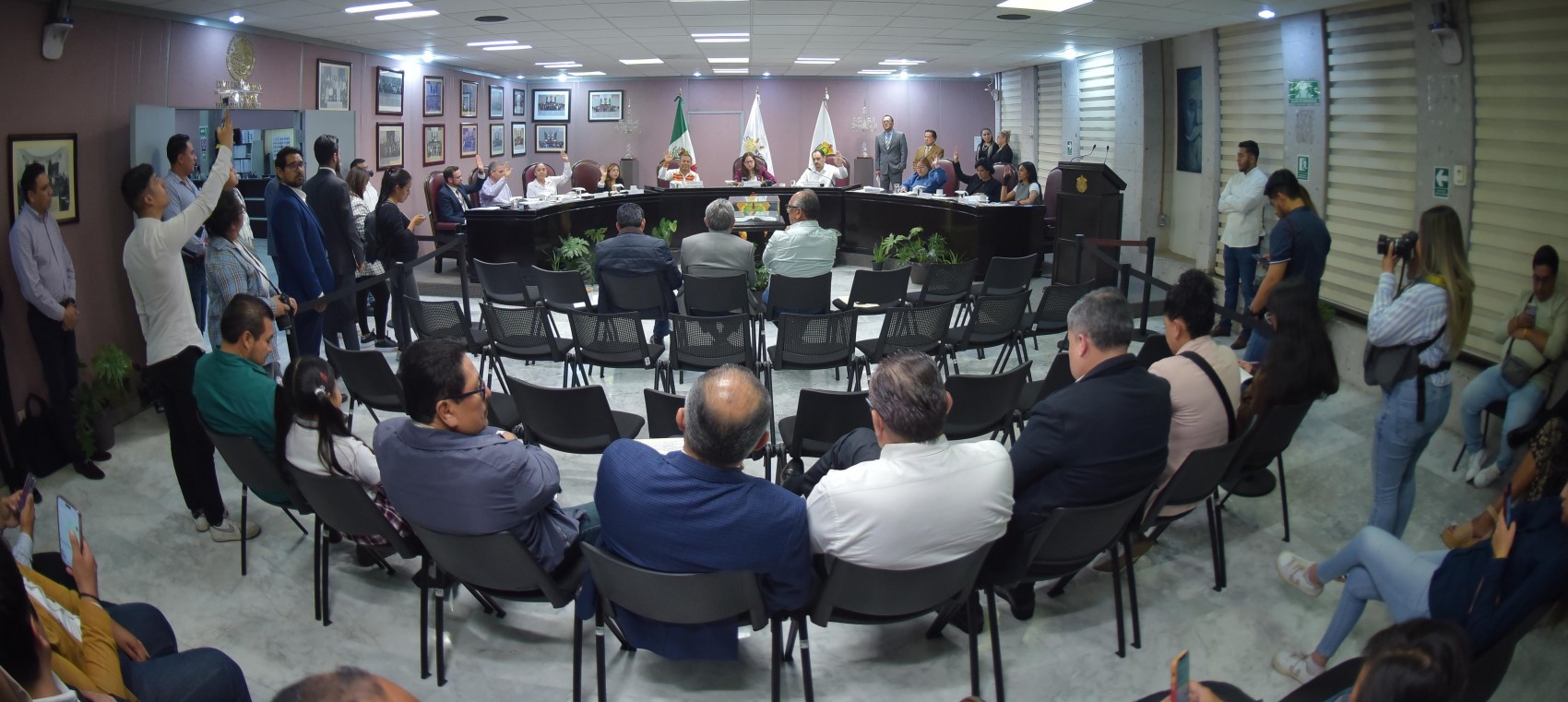 Seis diputados locales solicitan licencia para separarse del cargo e irse a campañas