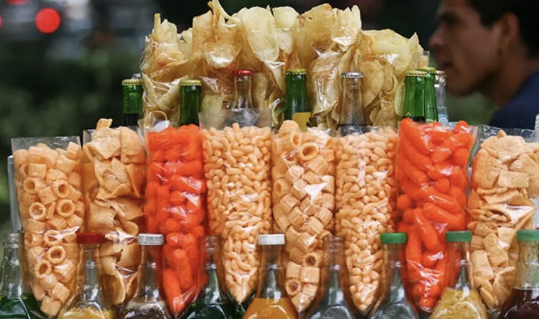 Esta es la lista de alimentos que la SEP prohibirá en las escuelas a partir del 29 de marzo