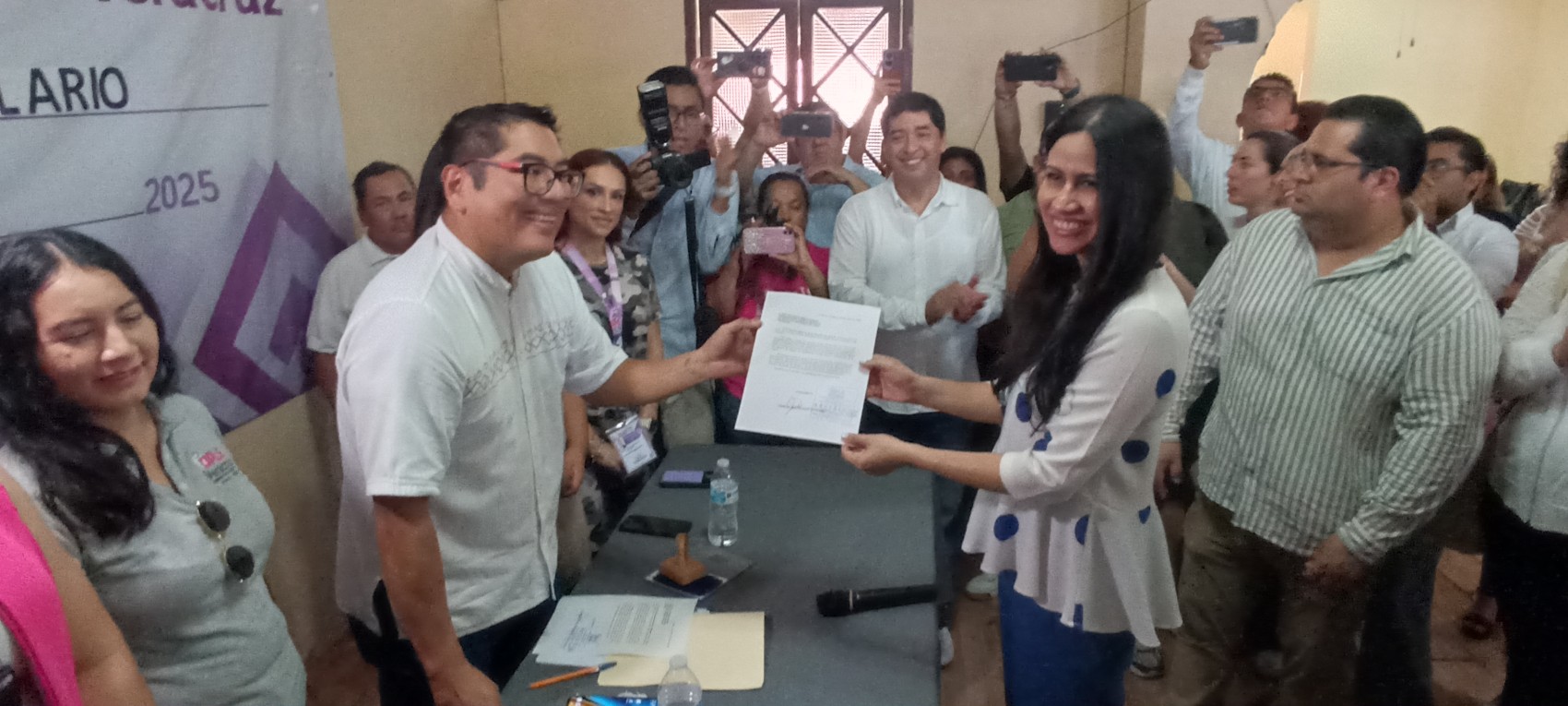 Indira y Maryjose se registran como candidatas a alcaldesas de Verarcuz y Boca del Río