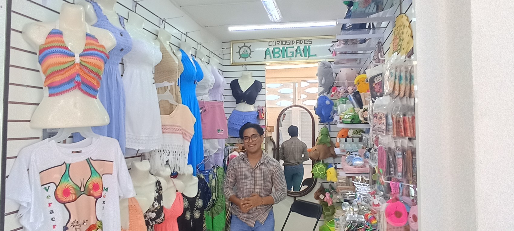 Artesanos desocuparán locales temporales de la Macroplaza del Malecón el viernes