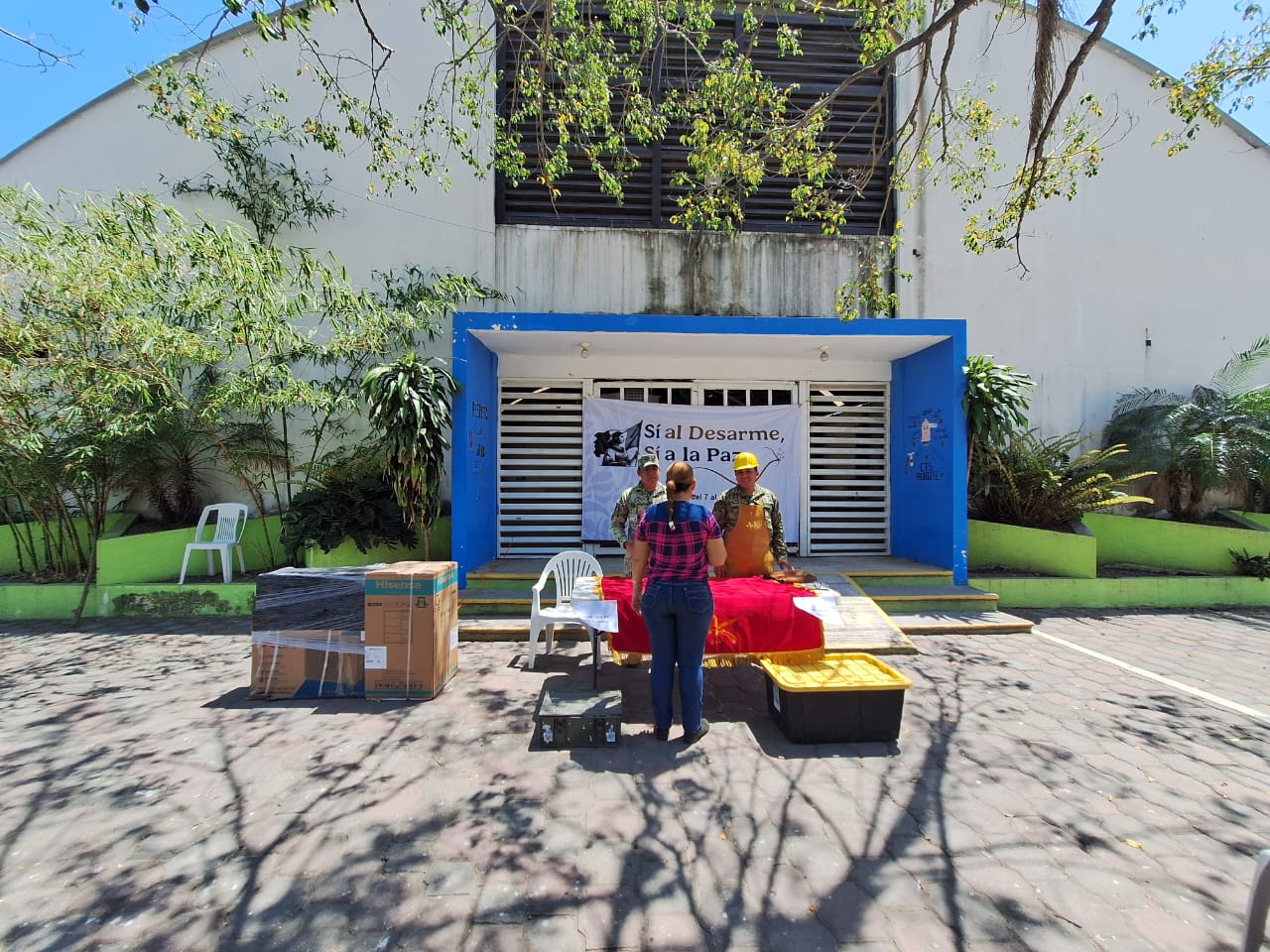 Defensa, continúa campaña de canje de armas en Jamapa