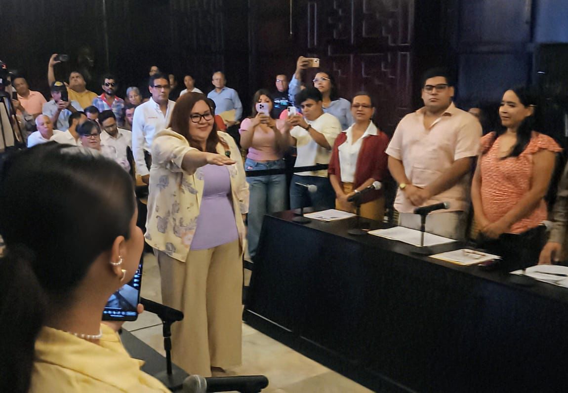 Rinde protesta Marisela Morlett como regidora décimo tercera en Veracruz puerto en lugar de Belem Palmeros