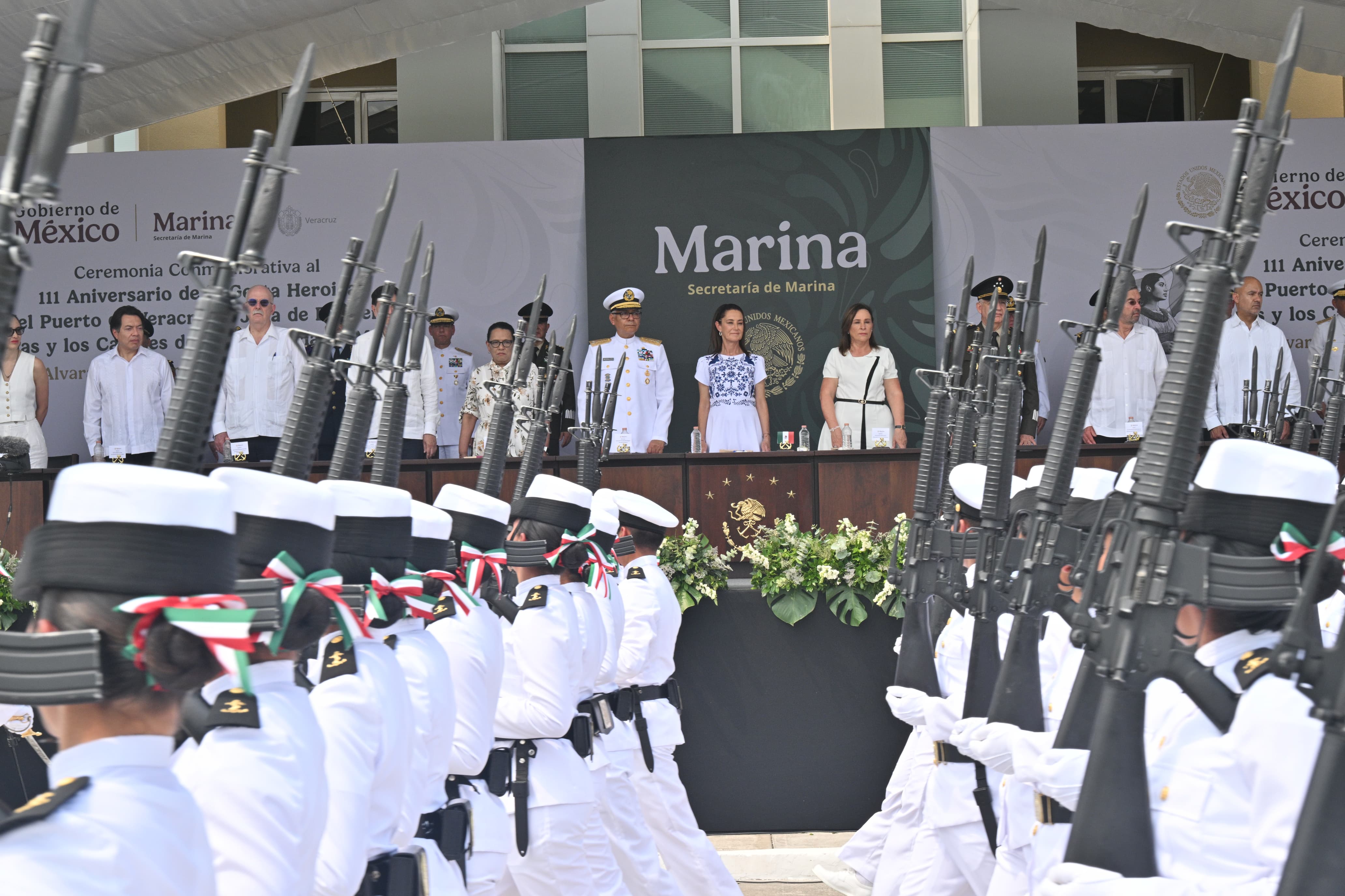 Marina fortalece la Educación Naval con la Jura de Bandera de 418 Cadetes