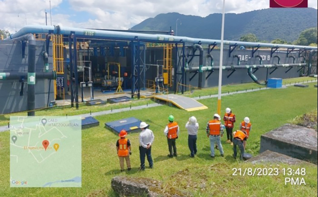 Olores de planta FIRIOB provocan suspensión de clases y alerta por posible intoxicación en Veracruz