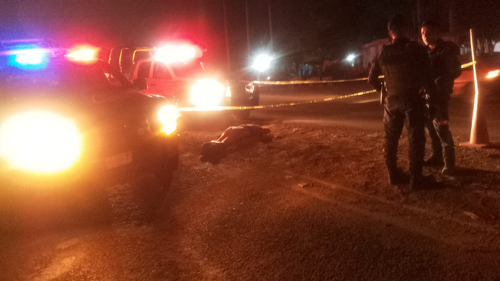 Camioneta atropella y mata a un hombre en la carretera federal Córdoba-Veracruz