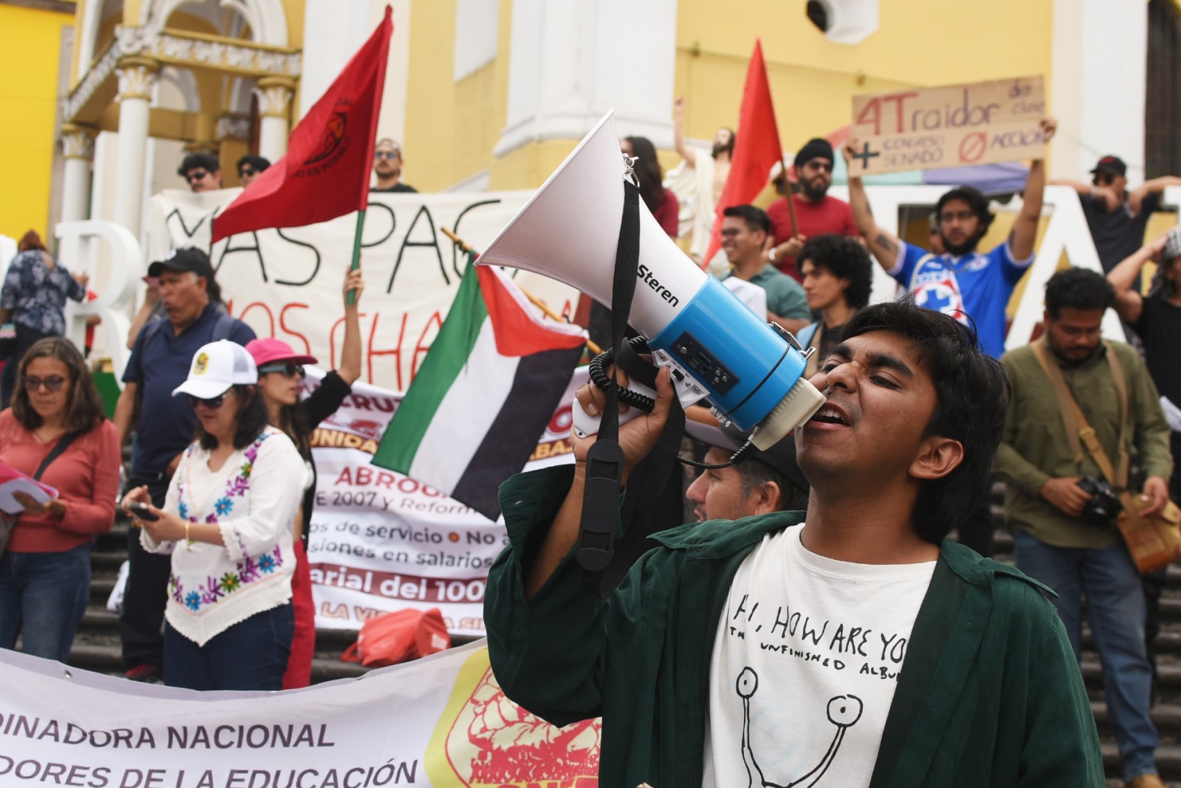 Jóvenes exigen reducción de la jornada laboral de 48 a 40 horas semanales