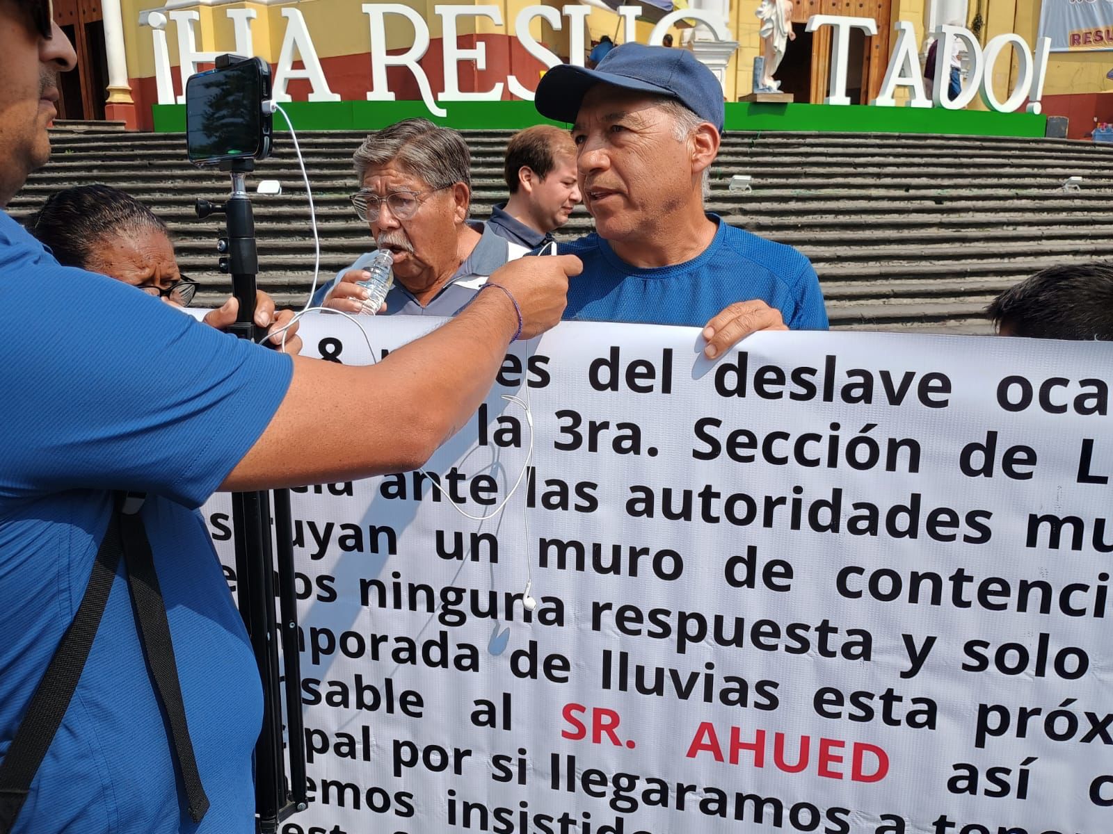 Vecinos de Lomas Verde piden ayuda ante riesgo de derrumbes
