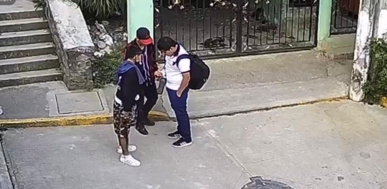 En 20 segundos asaltan a estudiante en la colonia El Moral de Xalapa