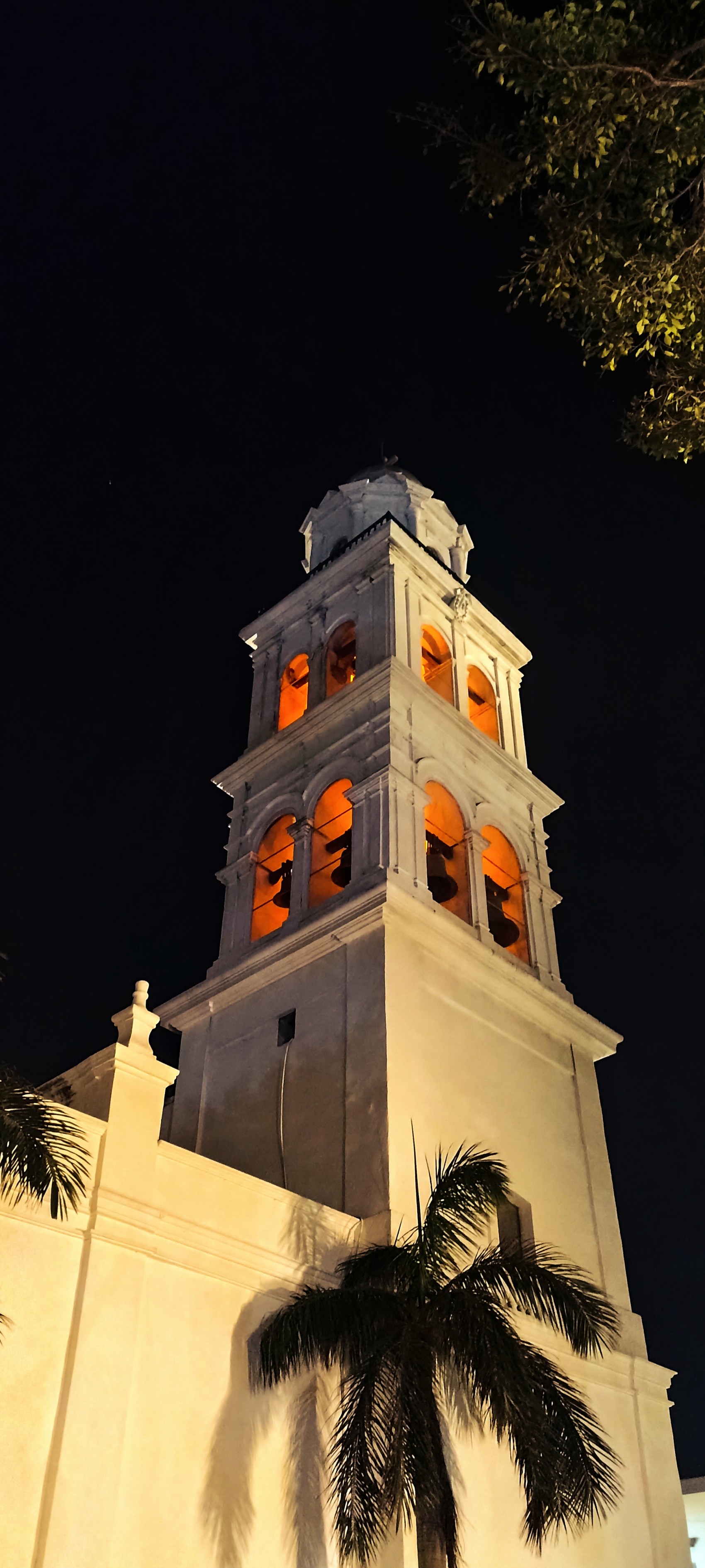 Requiere reparación la torre de la Catedral de Veracruz