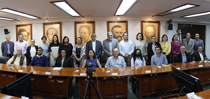 Reafirma UV compromiso con excelencia educativa mediante auditoría externa