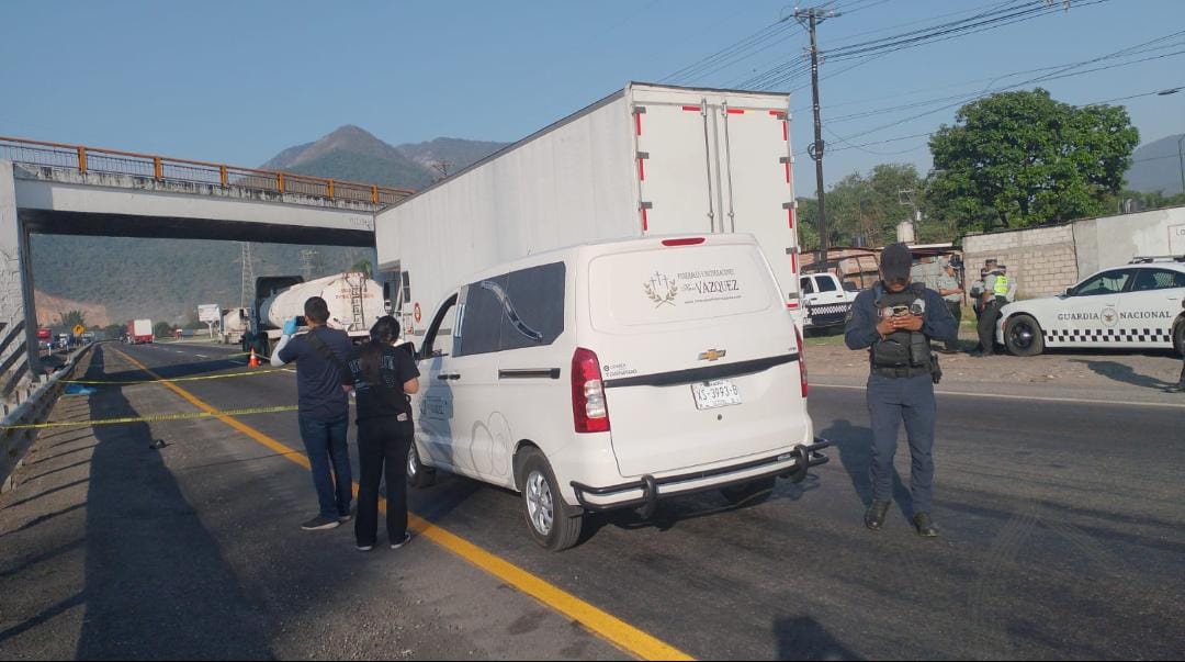 Muere joven lavador de tráileres atropellado en la autopista Córdoba–Puebla, en Orizaba