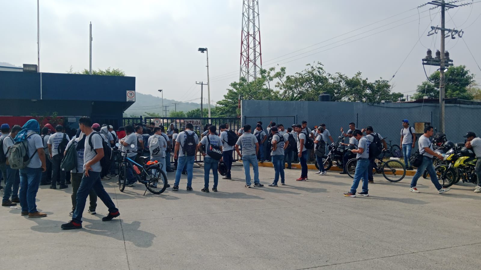 Trabajadores protestan por disminución en pago de utilidades en empresa de Poza Rica