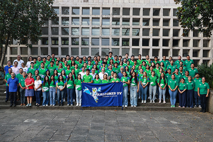 UV abanderó a su delegación rumbo a la Universiada Nacional 2025