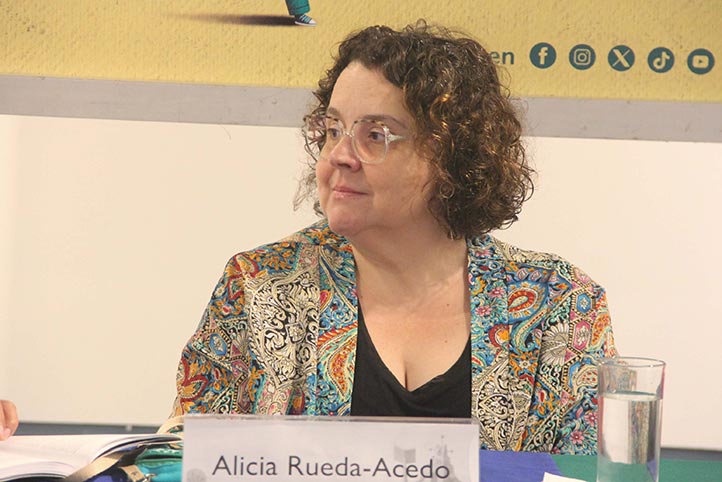Miradas y aperturas, homenaje al periodismo literario escrito por mujeres