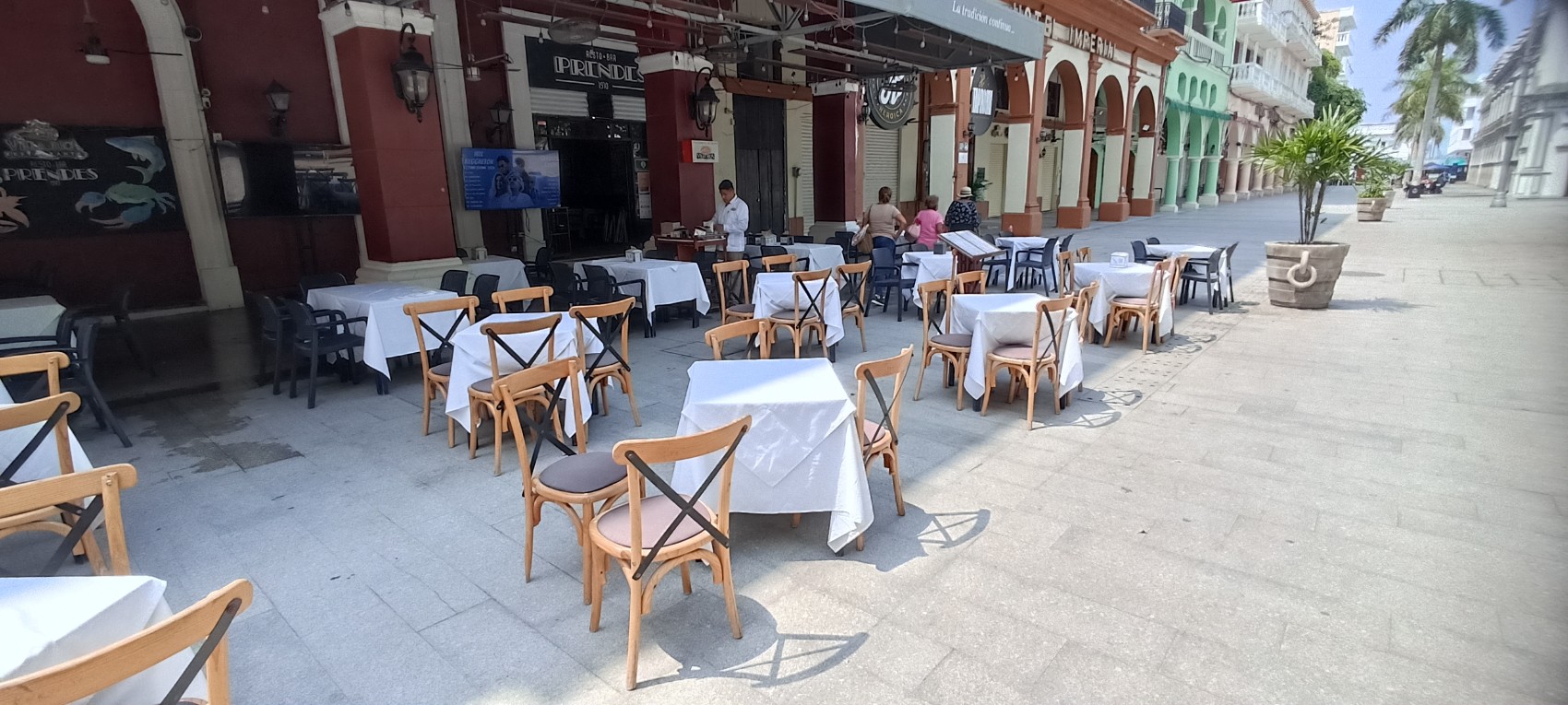 Restauranteros plantean modificar la Ley Seca para evitar afectaciones por los comicios