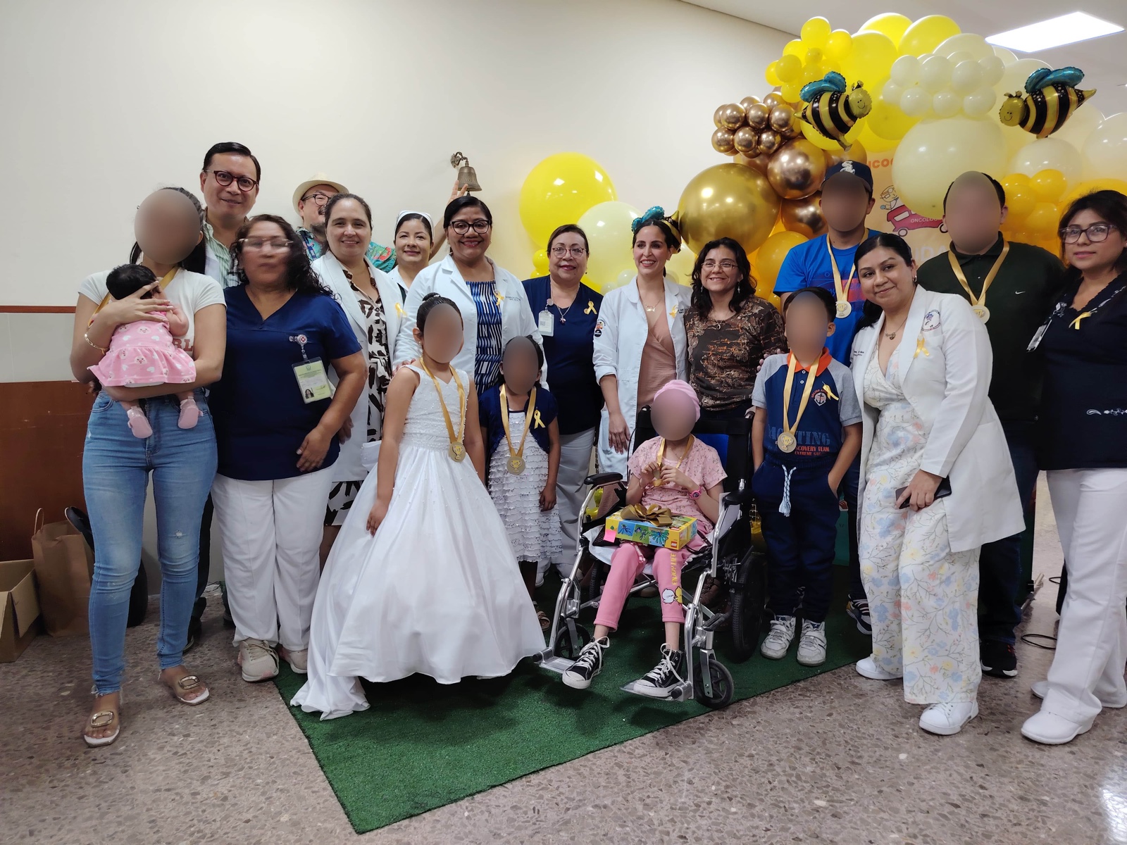Siete niños vencen el cáncer en el IMSS Veracruz; celebran Toque de Campana