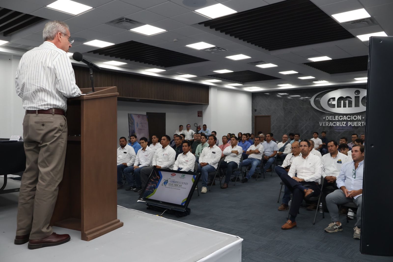 CMIC y CFE impulsan la profesionalización del sector eléctrico