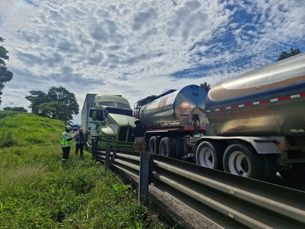 Dos accidentes provocan el cierre de la autopista Córdoba-Veracruz