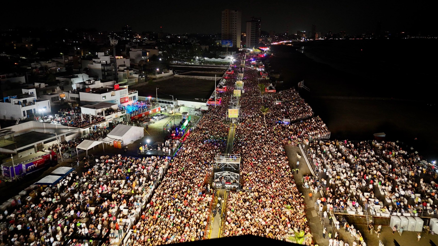 Más de 200 mil personas asisten al Salsa Fest 2025 en Veracruz