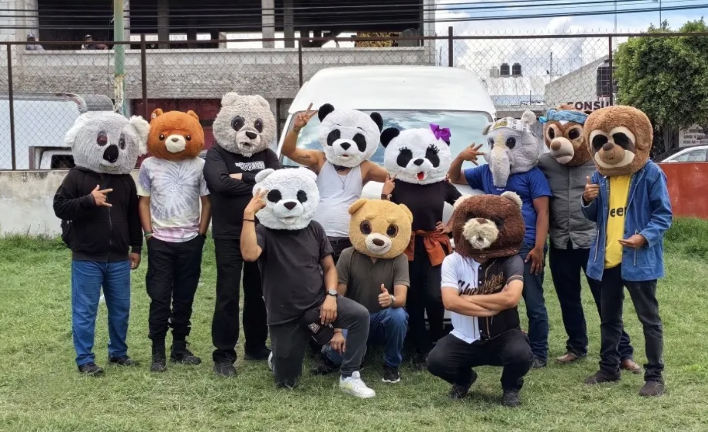 Asaltan a grupo Los CumbiOsos en carretera Puebla–Perote; les roban instrumentos y equipo profesional