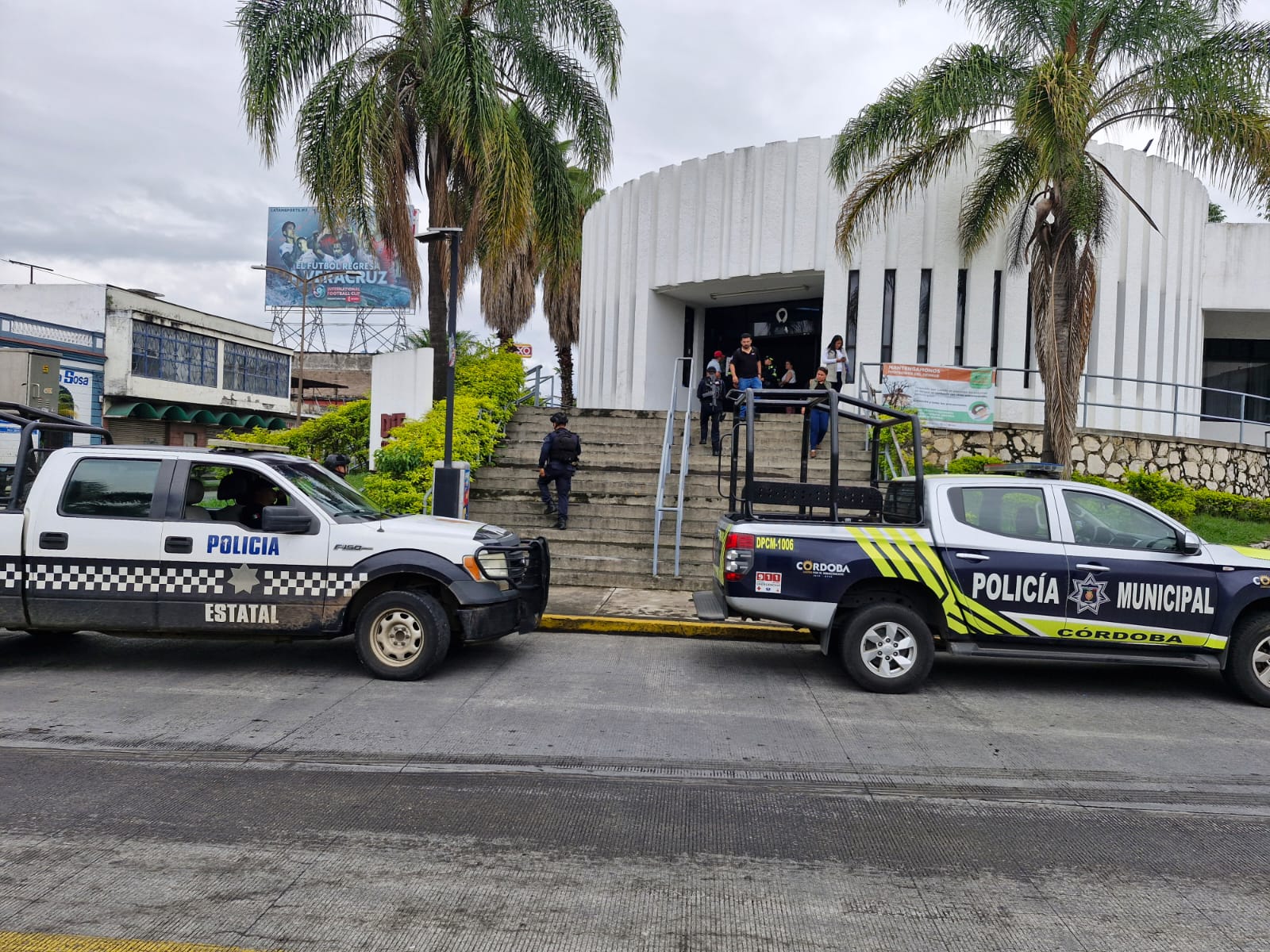 Asaltan a cuentahabiente en Córdoba, le quitan casi 700 mp