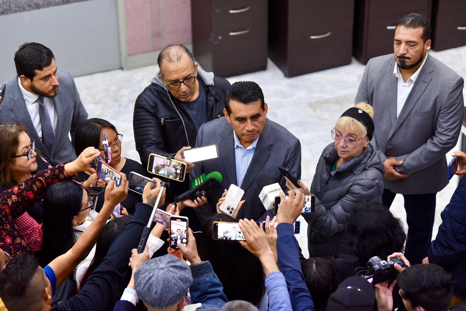 Garantizada la fuente laboral de los trabajadores del IVAI: Esteban Bautista