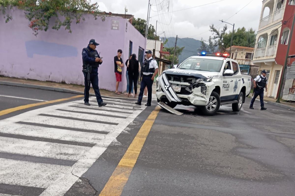 Otro choque protagonizado por patrulla de la Policía Municipal de Orizaba con auto particular