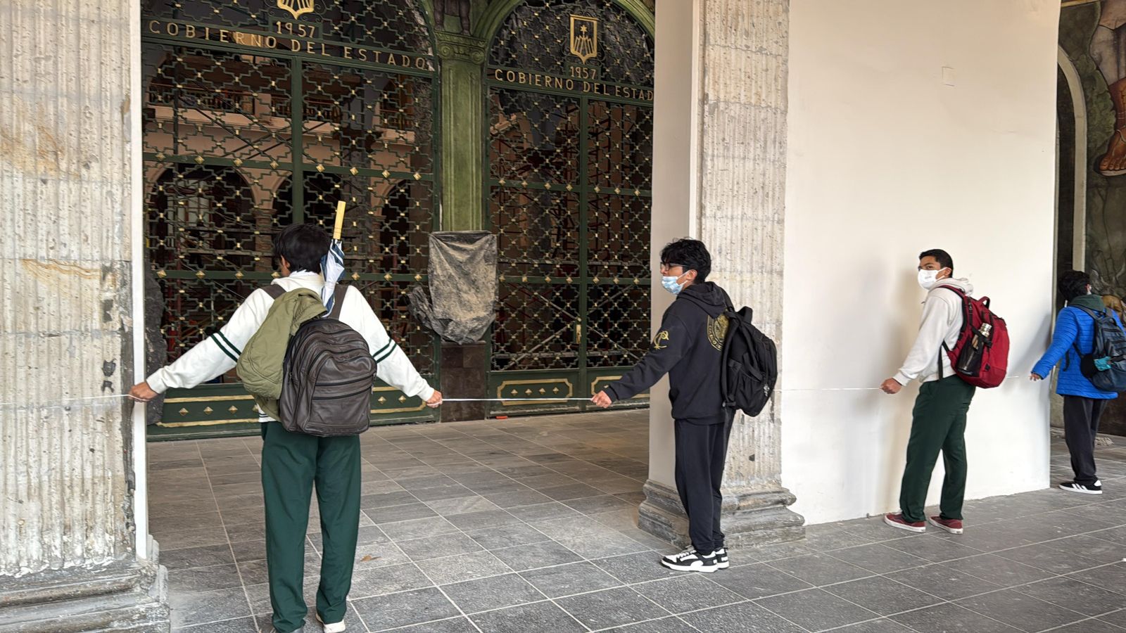 Continúa este lunes la toma de la Prepa Juárez, estudiantes intentan bloquear acceso a palacio de gobierno