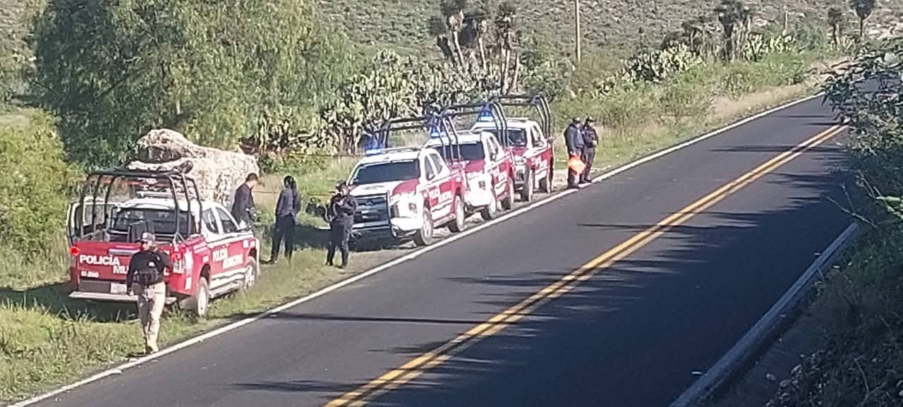 Hallan bolsas negras con restos humanos en la carretera Azumbilla-Cañada Morelos, Puebla