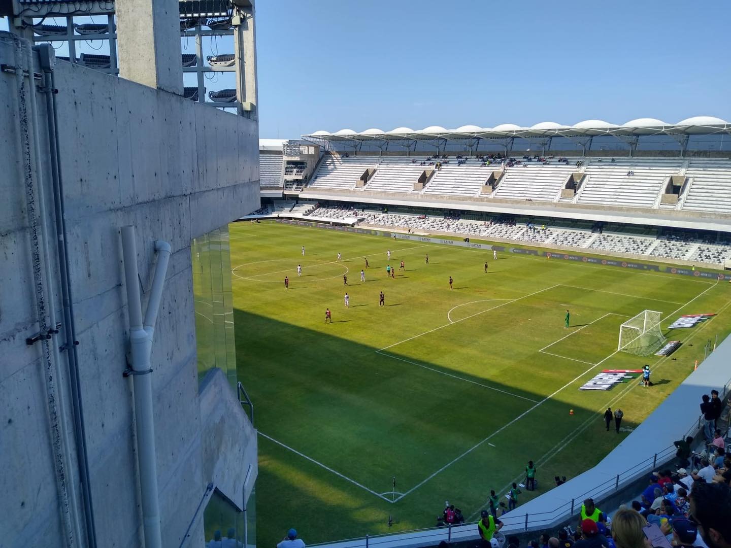 Corrección de errores de diseño en el estadio Pirata Fuente sin costo adicional