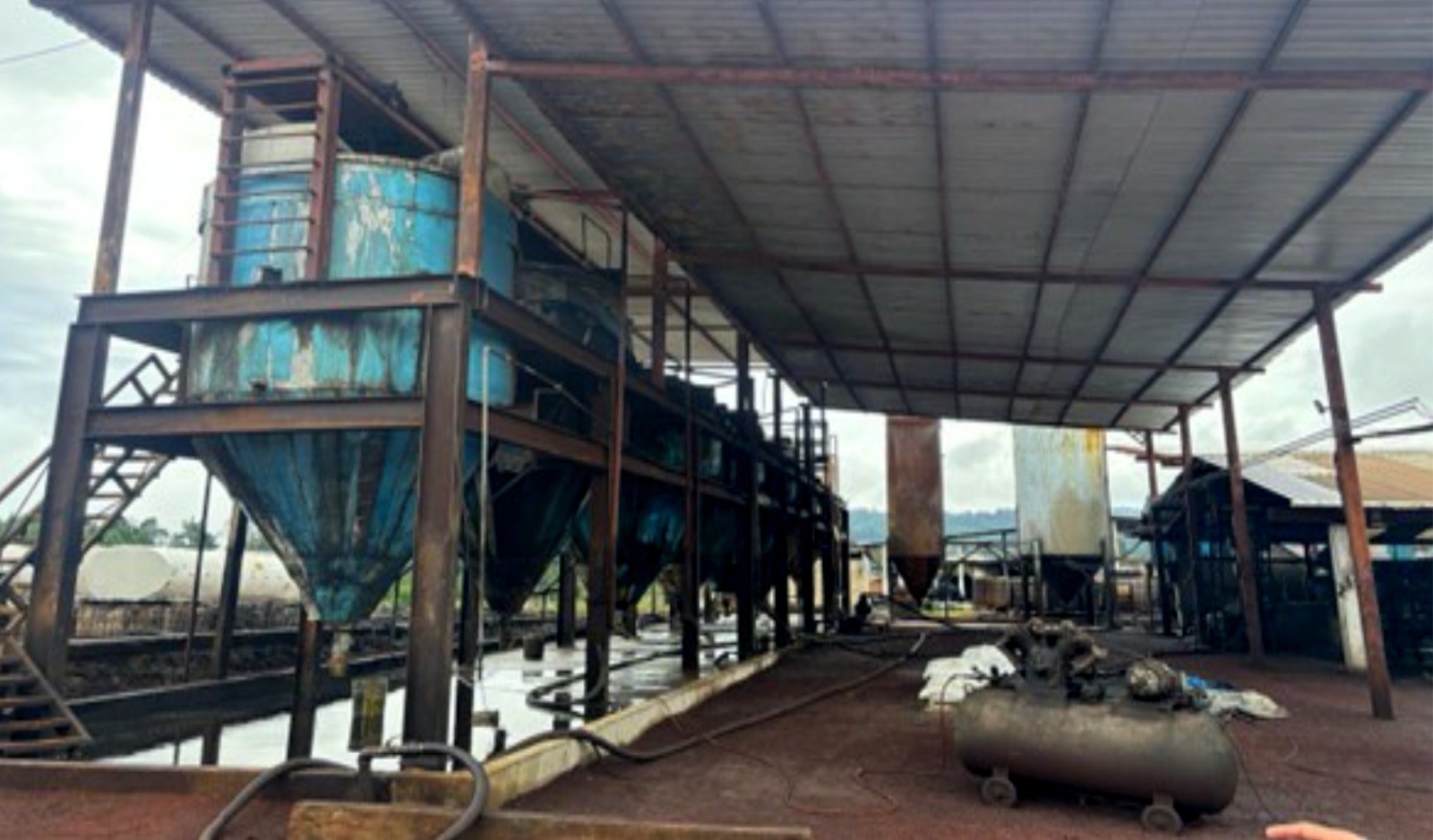 Huachicol fiscal: red alcanzó ocho puertos y 555 empresas en México, según FGR
