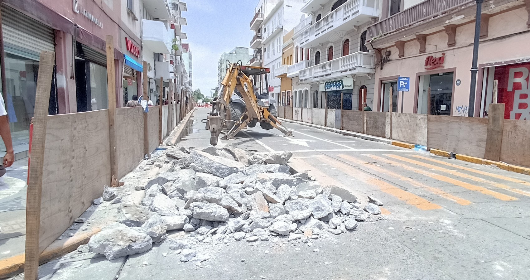 Cierran otro tramo de la avenida Independencia de Veracruz por la segunda etapa de rehabilitación